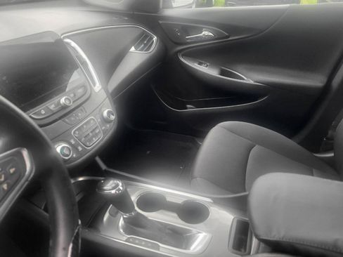 Used 2020 Chevrolet Malibu LT FWD image 57