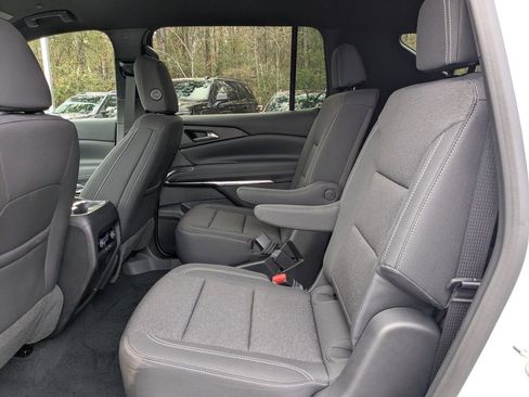 New 2026 Chevrolet Traverse LT image 15