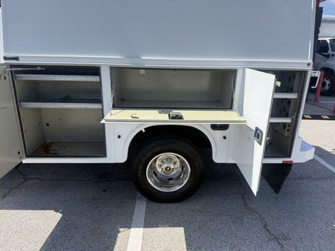 Used 2026 RAM 3500 Tradesman RWD image 15