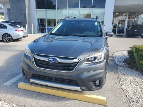 Used 2020 Subaru Outback Limited AWD/4WD image 2