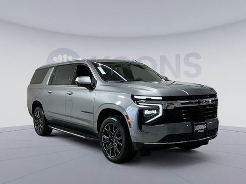 New 2026 Chevrolet Suburban LS w/ LPO, Dark Essentials Package image 18