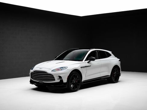 Used 2023 Aston Martin DBX 707 AWD/4WD image 4