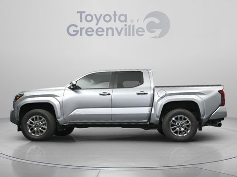 Used 2025 Toyota Tacoma Limited AWD/4WD image 7