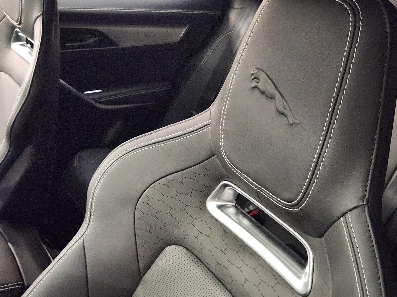 New 2026 Jaguar F-PACE R-Dynamic S AWD/4WD image 15
