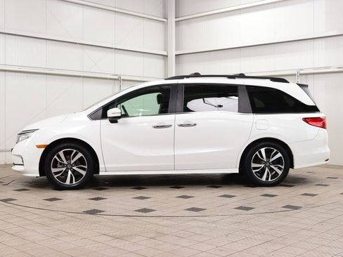 Used 2024 Honda Odyssey Touring image 4