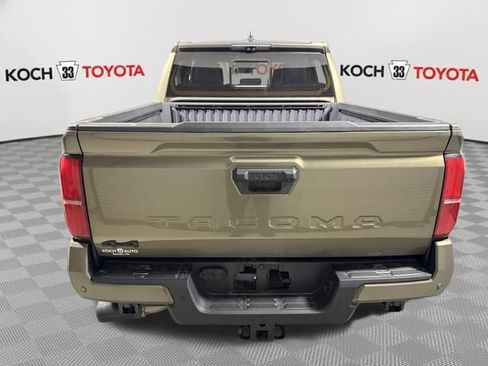 Used 2024 Toyota Tacoma TRD Off-Road w/ TRD Off Road Premium Package image 7