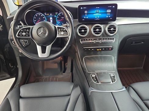 Used 2022 Mercedes-Benz GLC 300 4MATIC image 2
