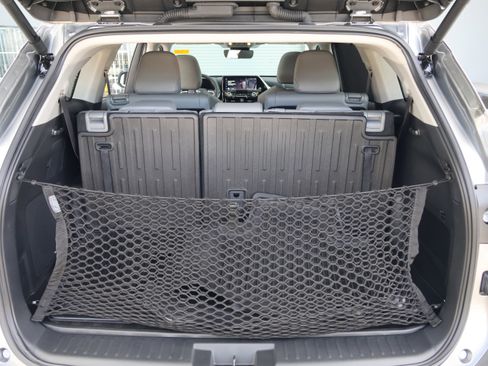 Used 2025 Toyota Highlander Limited image 38