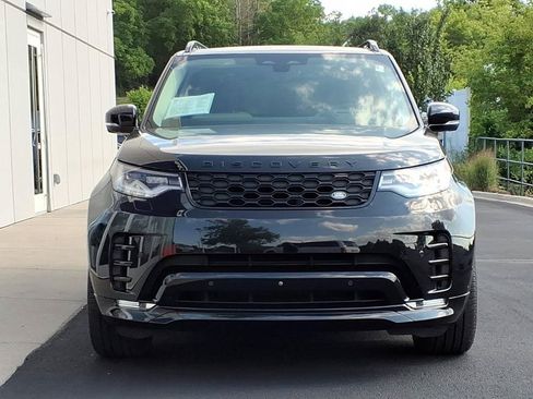 Certified 2025 Land Rover Discovery Dynamic SE AWD/4WD image 2