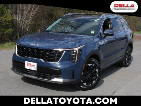 Used 2024 Kia Sorento S w/ Panoramic Sunroof Package AWD/4WD image 1