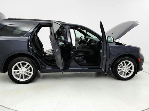 Used 2024 Dodge Durango GT image 11