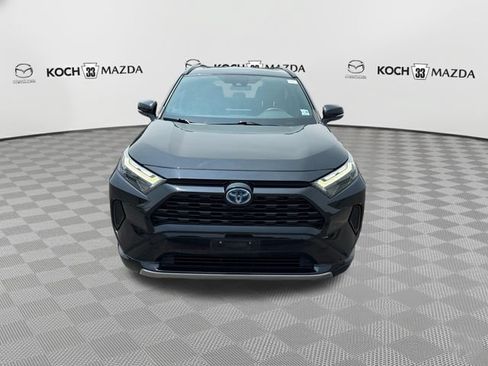 Used 2024 Toyota RAV4 SE w/ Convenience Package AWD/4WD image 2