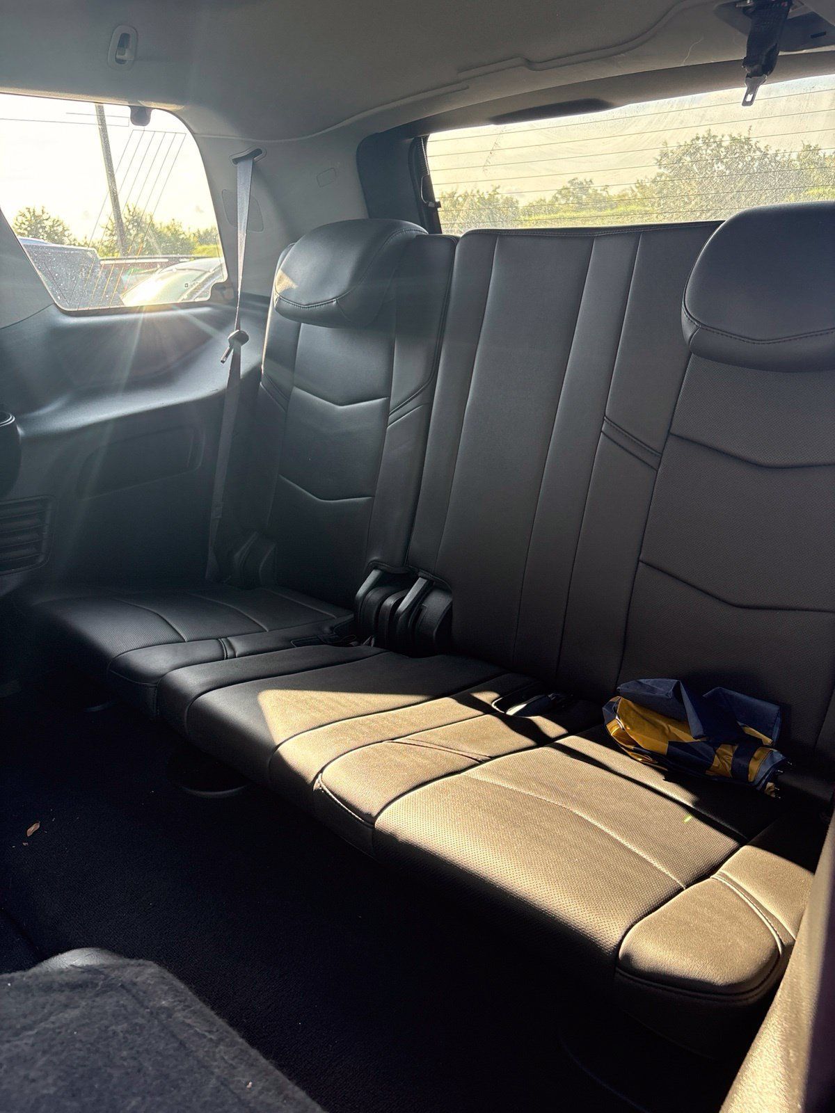 Used 2016 Cadillac Escalade Luxury AWD/4WD image 22
