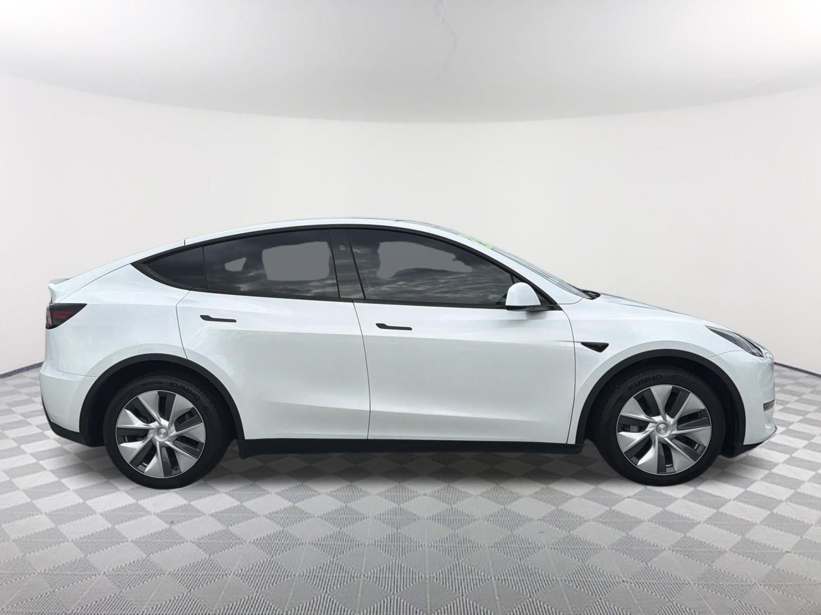 Used 2023 Tesla Model Y Long Range AWD/4WD image 14