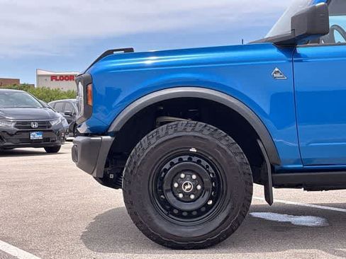 Used 2023 Ford Bronco Black Diamond AWD/4WD image 14