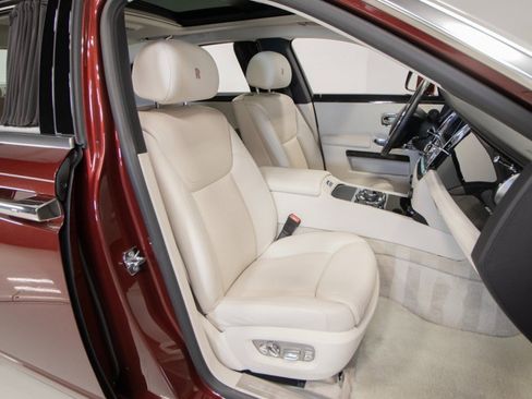 Used 2015 Rolls-Royce Ghost Extended Wheelbase image 66