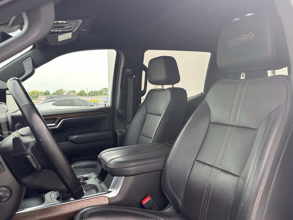Used 2023 Chevrolet Silverado 1500 High Country w/ Technology Package AWD/4WD image 13