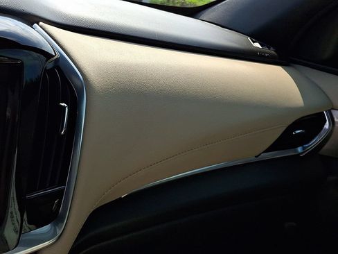 Used 2022 Chevrolet Traverse LS FWD image 27