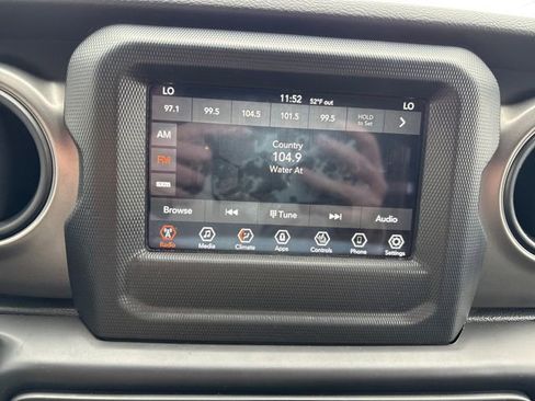 Used 2021 Jeep Wrangler Unlimited Sport AWD/4WD image 14
