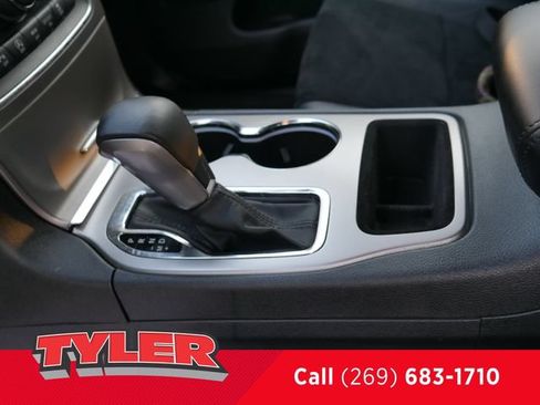 Used 2018 Jeep Grand Cherokee Altitude AWD/4WD image 33