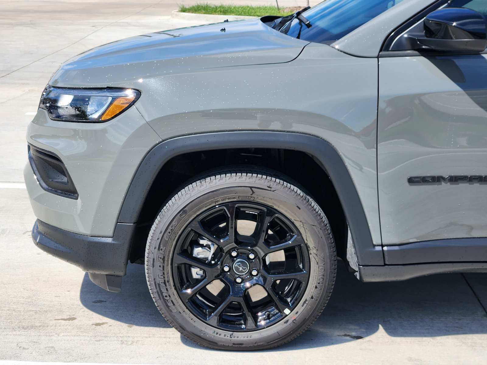New 2026 Jeep Compass Latitude AWD/4WD image 10