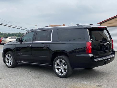 Used 2017 Chevrolet Suburban Premier AWD/4WD image 3