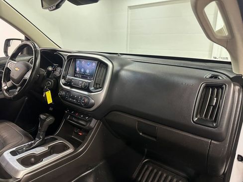 Used 2021 Chevrolet Colorado LT w/ Fleet Safety Package image 17