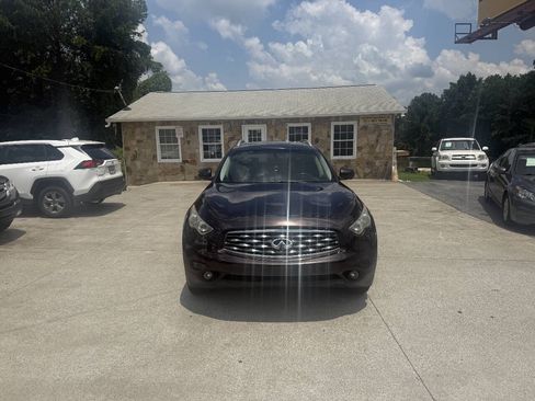 Used 2011 INFINITI FX35 AWD w/ Premium Pkg image 2