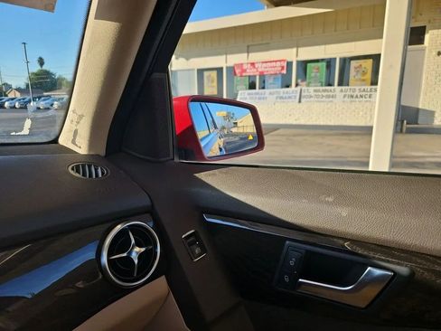 Used 2015 Mercedes-Benz GLK 350 2WD w/ Premium 1 Package image 29