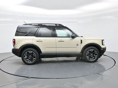 Used 2025 Ford Bronco Sport Outer Banks w/ Outer Banks Tech Package+ image 5