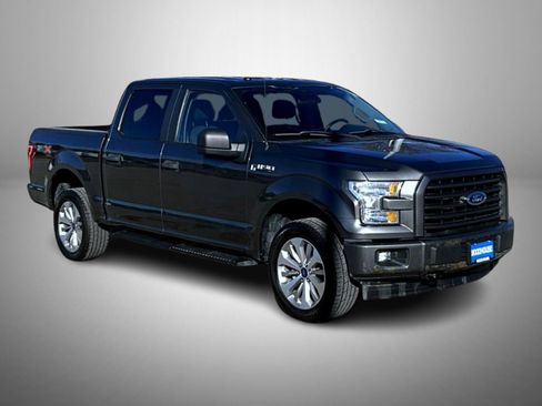 Used 2017 Ford F150 XL w/ Equipment Group 101A Mid image 3