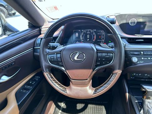 Used 2021 Lexus ES 350 w/ Premium Package FWD image 10