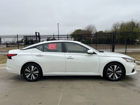 Certified 2020 Nissan Altima 2.5 SL image 3
