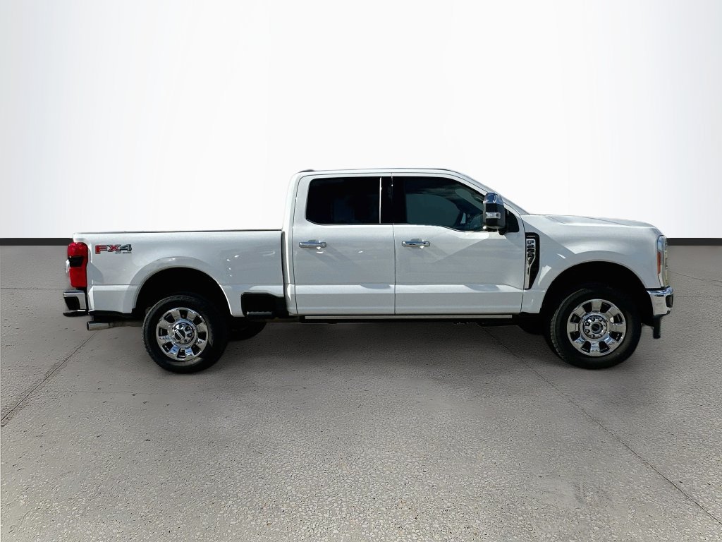 Used 2023 Ford F250 Lariat w/ Lariat Ultimate Package AWD/4WD image 8