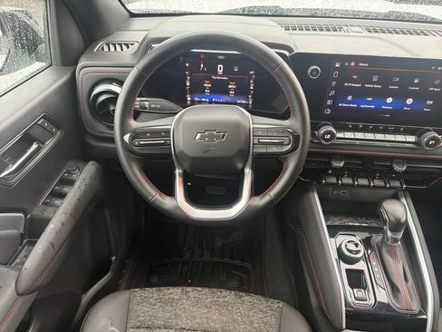 Used 2023 Chevrolet Colorado Z71 w/ Z71 Convenience Package 2 AWD/4WD image 14
