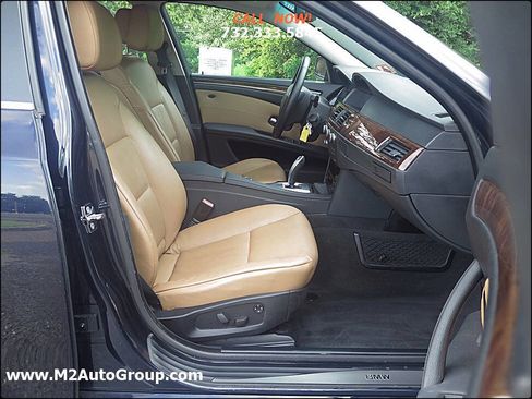 Used 2009 BMW 528i xDrive Sedan image 12