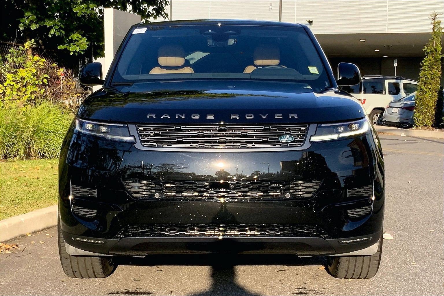 New 2027 Land Rover Range Rover Sport SE AWD/4WD image 3