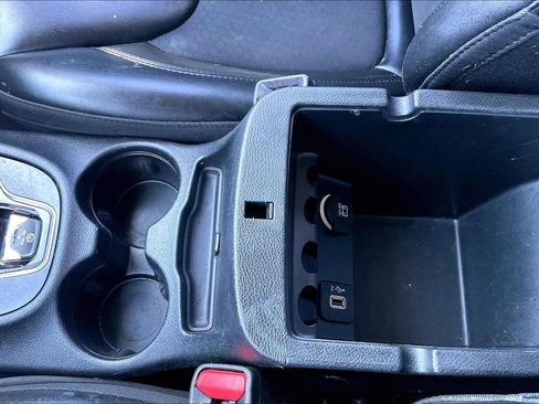 Used 2020 Jeep Cherokee Latitude Plus image 24