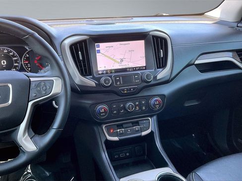 Used 2023 GMC Terrain Denali w/ Denali Premium Package image 6
