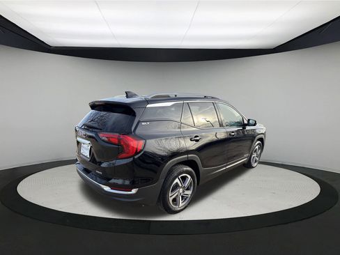 Used 2021 GMC Terrain SLT w/ Infotainment Package II image 7