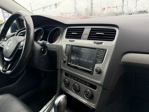 Used 2017 Volkswagen Golf Wolfsburg Edition FWD image 24