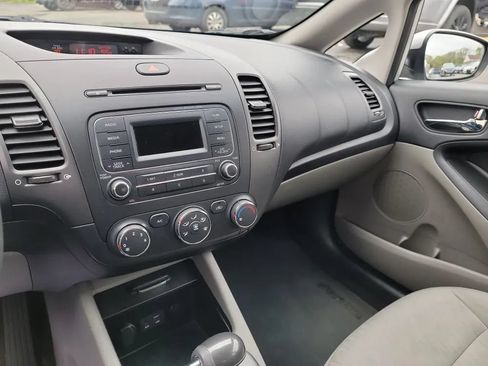 Used 2015 Kia Forte LX FWD image 15