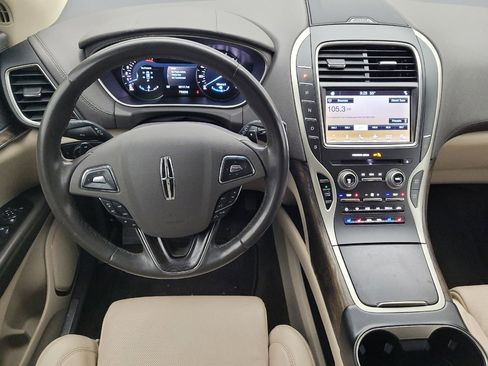 Used 2017 Lincoln MKX Reserve image 22