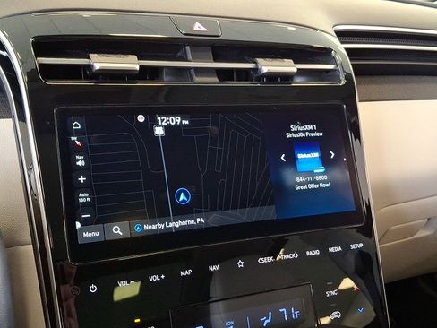 Used 2023 Hyundai Tucson Limited image 17