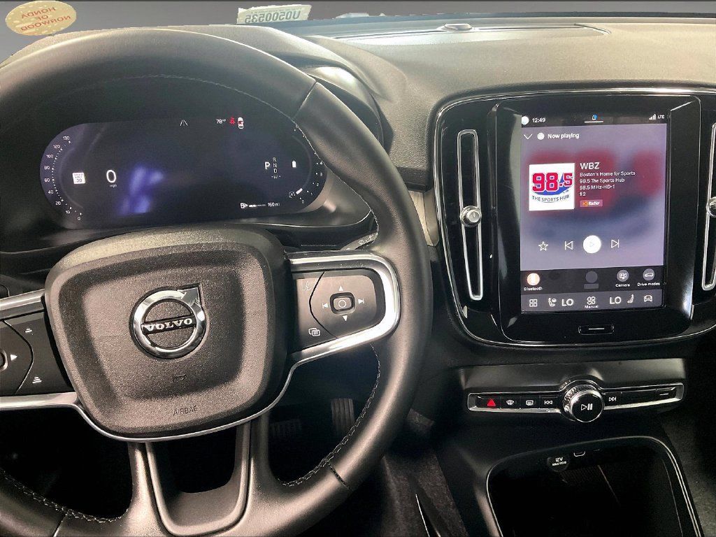 Used 2026 Volvo XC40 B5 Core AWD/4WD image 19