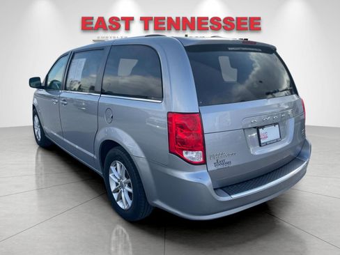 Used 2019 Dodge Grand Caravan SXT image 5