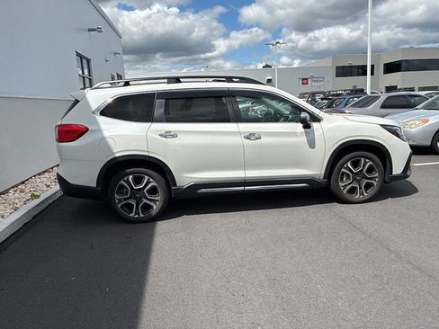 Used 2023 Subaru Ascent Touring AWD/4WD image 6