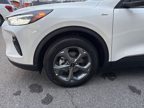 New 2025 Ford Escape ST-Line image 10