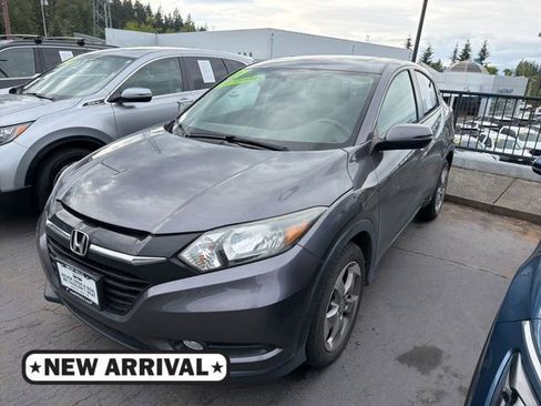 Used 2017 Honda HR-V EX image 1
