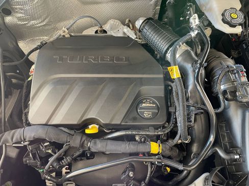 Used 2025 Buick Envista Preferred image 31